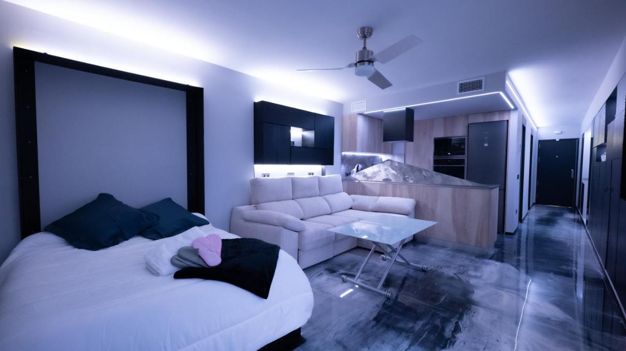 La Farola - Luxury Domotic Flat In Puerto Deportivo Daire Marbella Dış mekan fotoğraf
